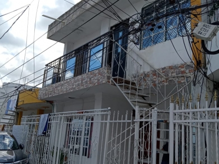 Apartamento en San Jose de Los Campanos Piso 2